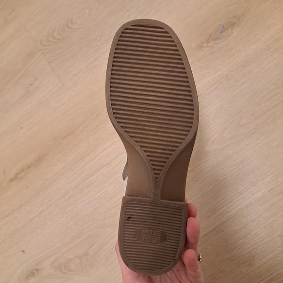 Mootsies Tootsies Suede Leather Cream Stretch Elastic Cute Sandal Shoe Size 8.5m - Picture 7 of 9